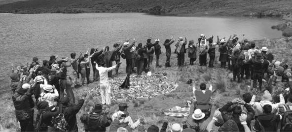 Con esta confianza y fuerza, las personas de las distintas organizaciones y comunidades que durante muchos años han mantenido la resistencia por el agua empezaron ya la campaña por el NO, llevándola con alegría, como les ha caracterizado siempre. Puede ser que el 24 de marzo se materialice el objetivo que durante tanto tiempo han buscado.